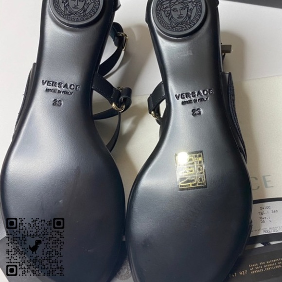 VERSACE Flat Black Sandals - Picture 2 of 10